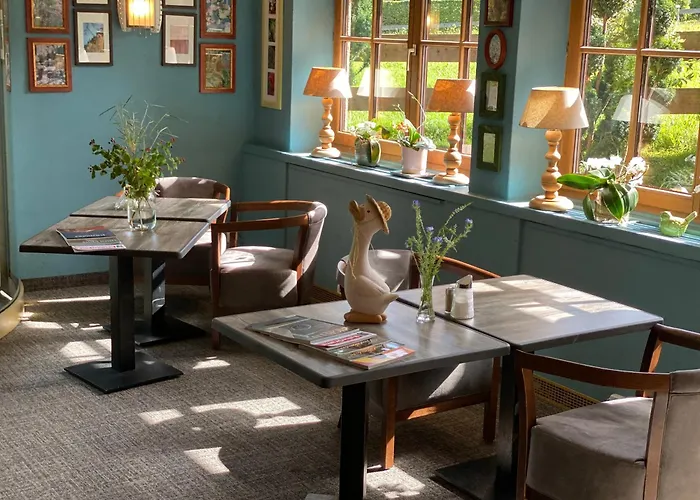 מלון Edelweiss 3*